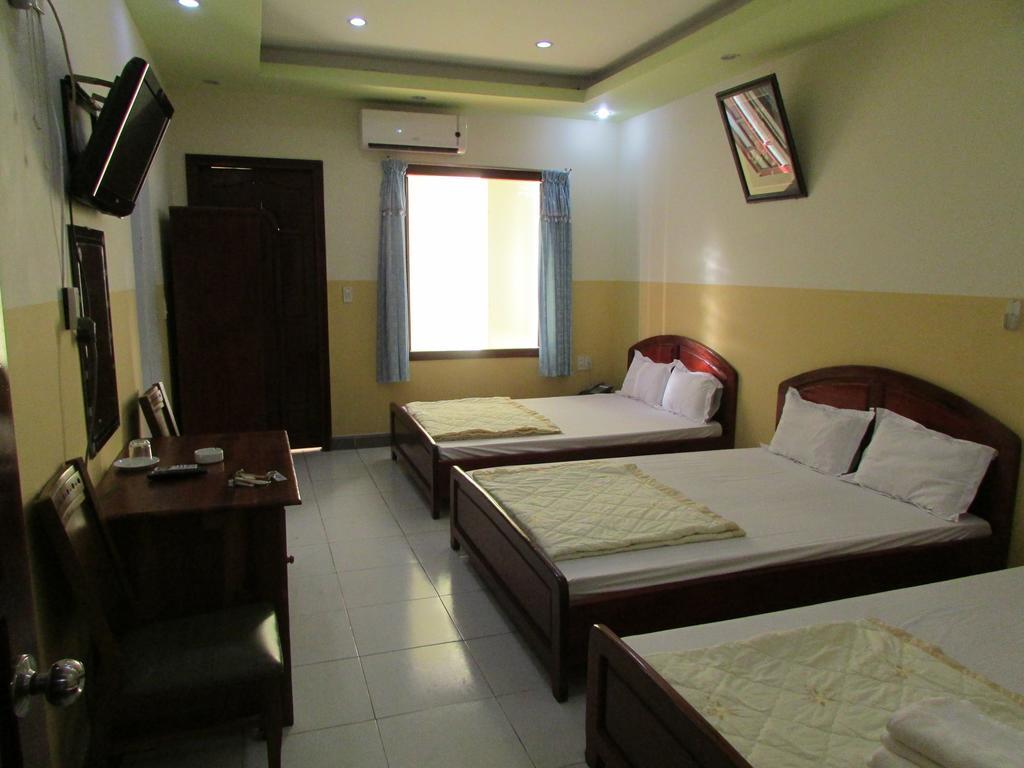 Hung Thinh Hotel 归仁 外观 照片